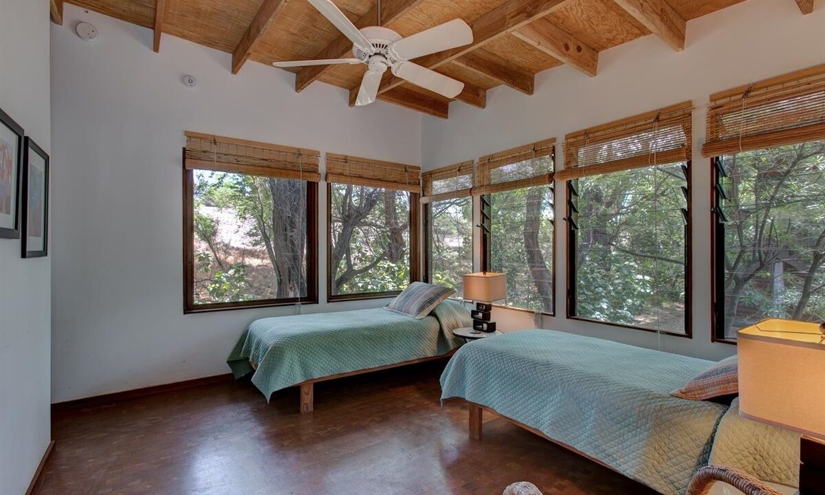 Photo of Bedroom in Puako