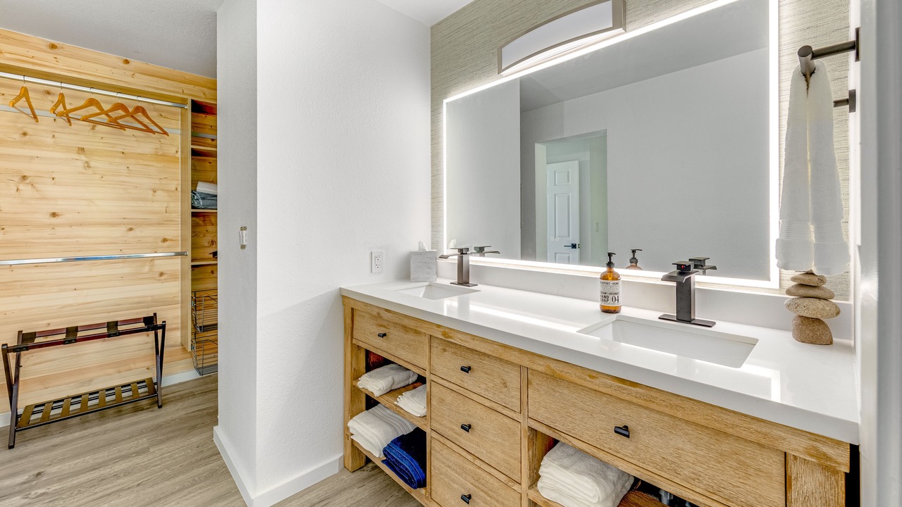 Photo of Bathroom in Keauhou