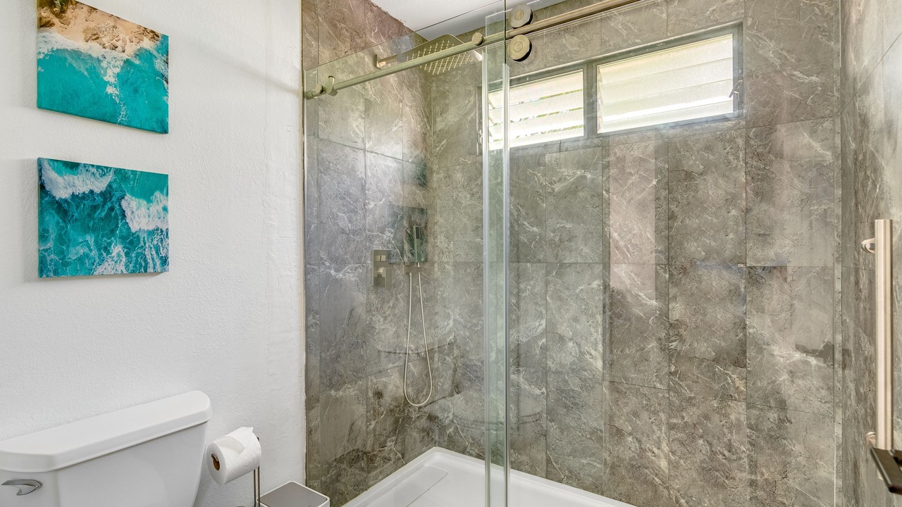 Photo of Bathroom in Keauhou