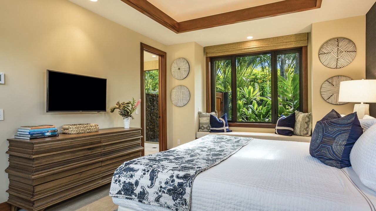 Photo of Bedroom in Historic Kailua Village
