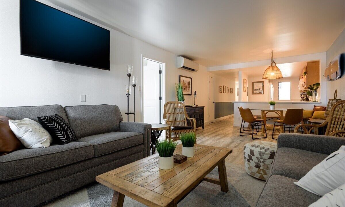 Photo of Bedroom in Maalaea