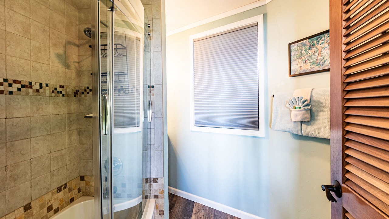 Photo of Bathroom in Keaau