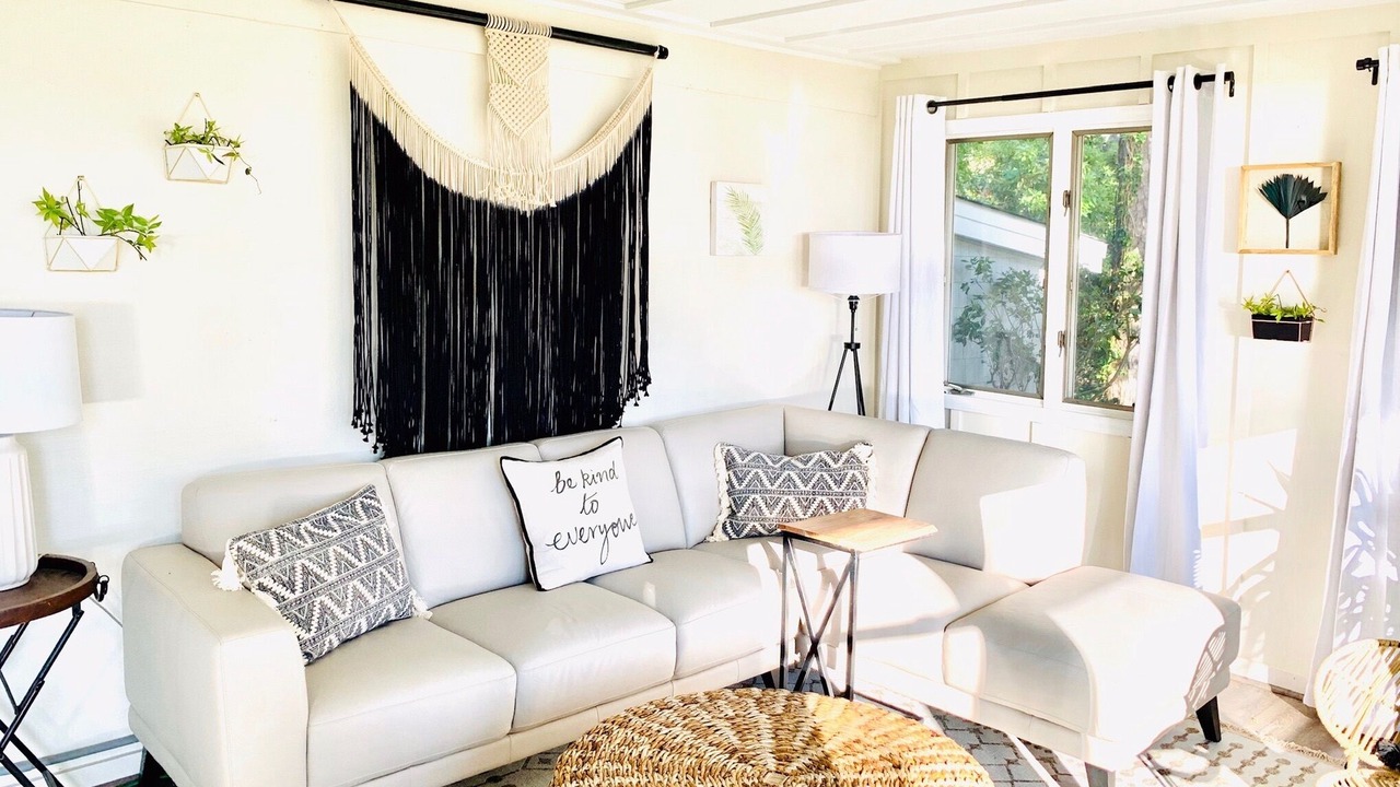 Photo of Livingroom in Southern Shores