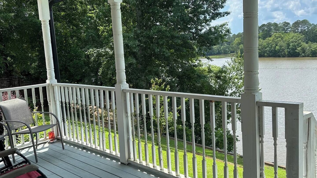 Photo of Patio Balcony in White Oak