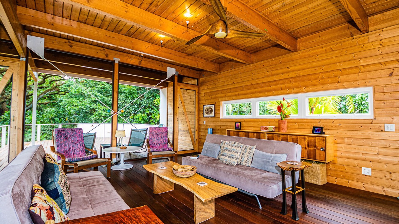 Photo of Bedroom in Puna Palisades