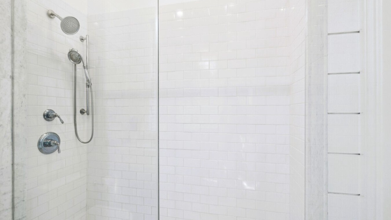 Photo of Bathroom in Cannonborough Elliotborough