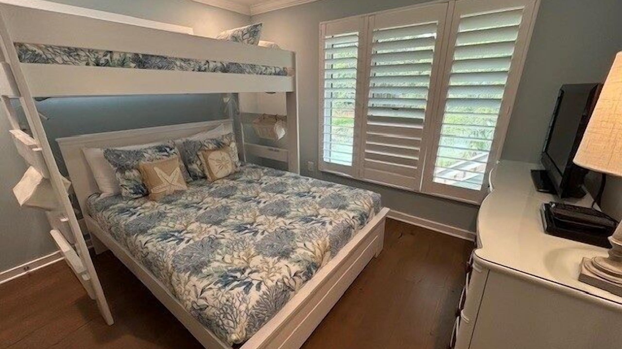 Photo of Bedroom in West Beach