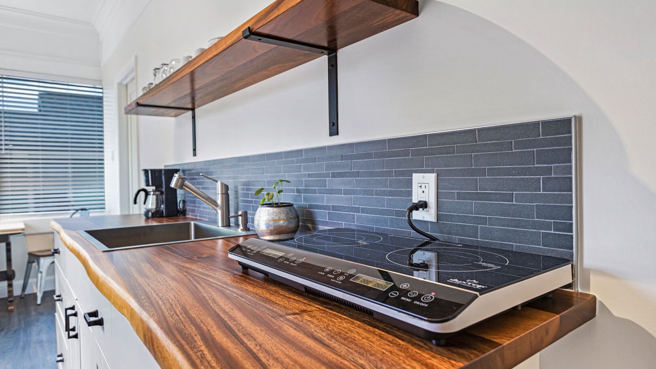 Photo of Kitchen in Wailuku