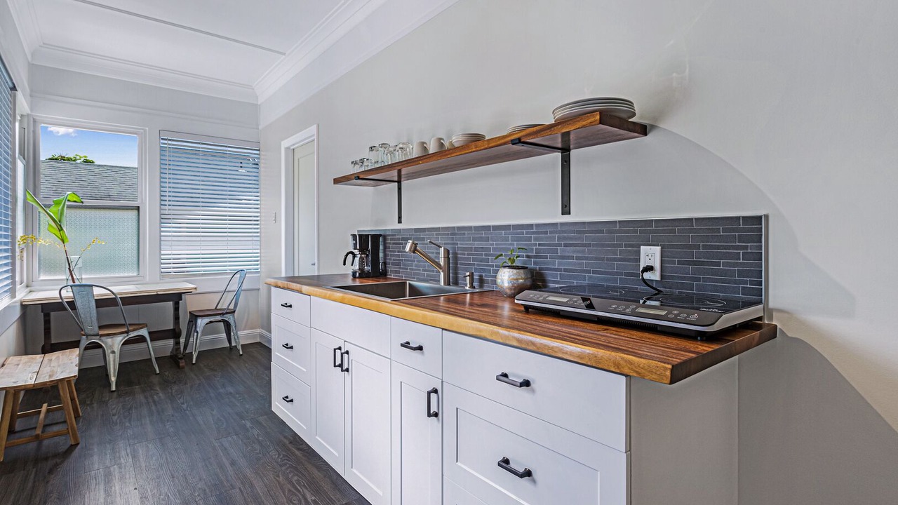 Photo of Kitchen in Wailuku