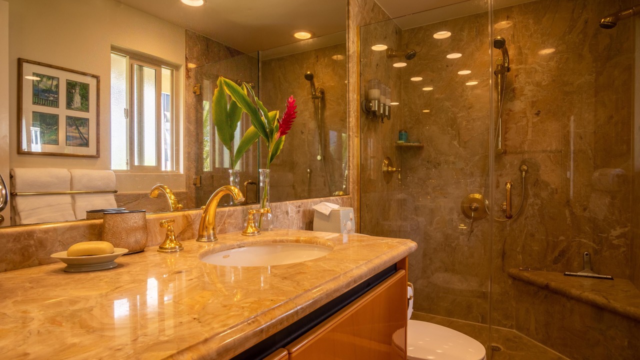 Photo of Bathroom in Napili
