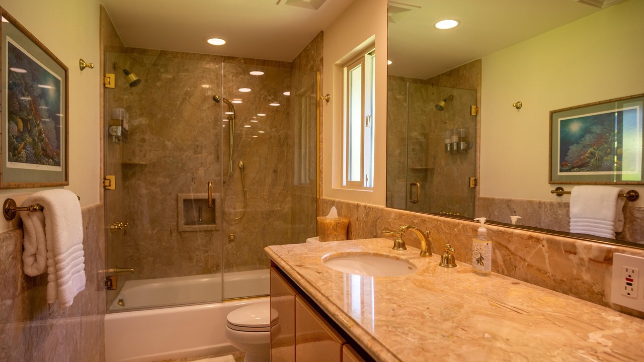 Photo of Bathroom in Napili