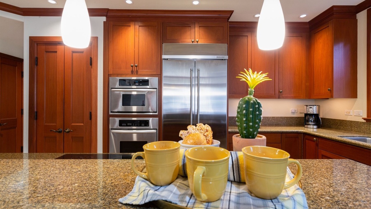 Photo of Kitchen in Waikoloa
