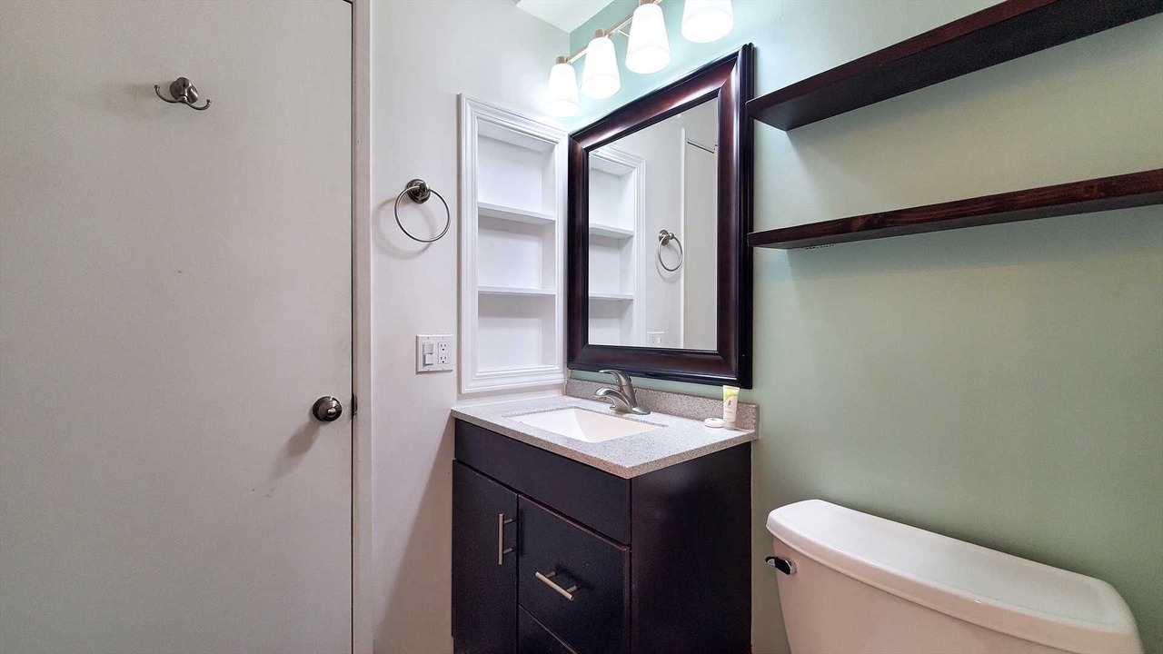 Photo of Bathroom in Waikiki