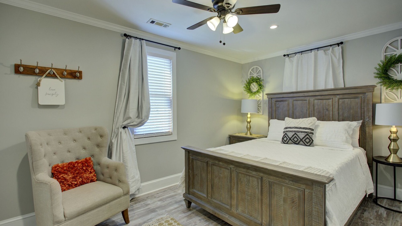 Photo of Bedroom in Schley