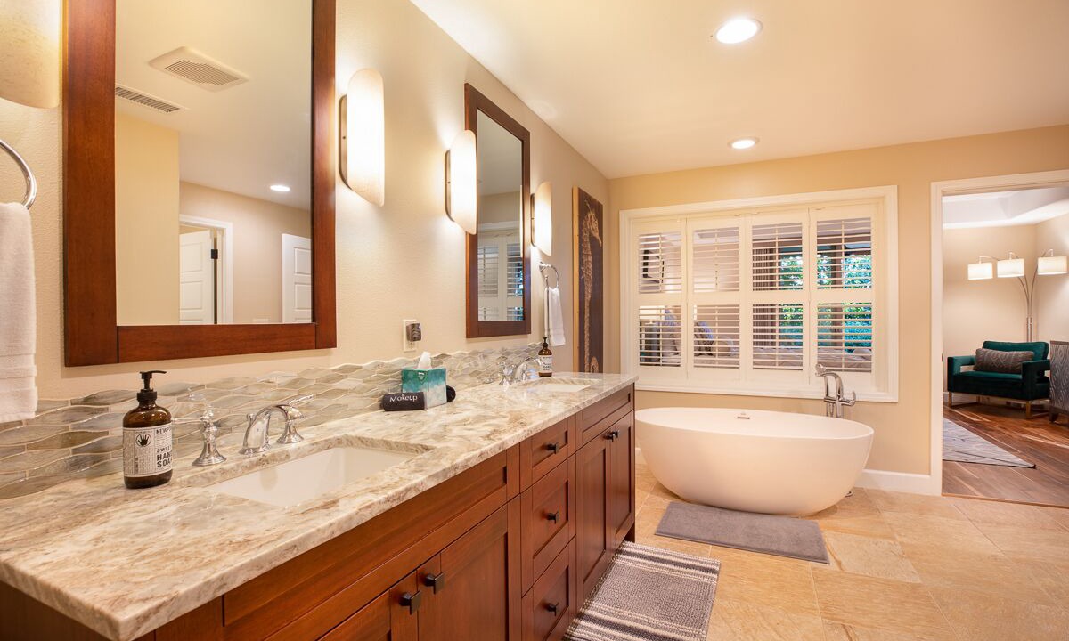 Photo of Bathroom in Kulalani