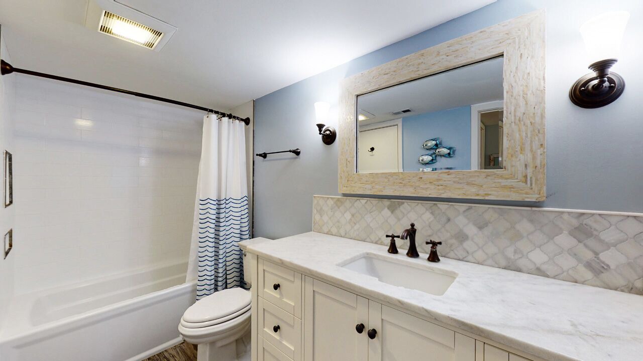 Photo of Bathroom in Palmetto Dunes