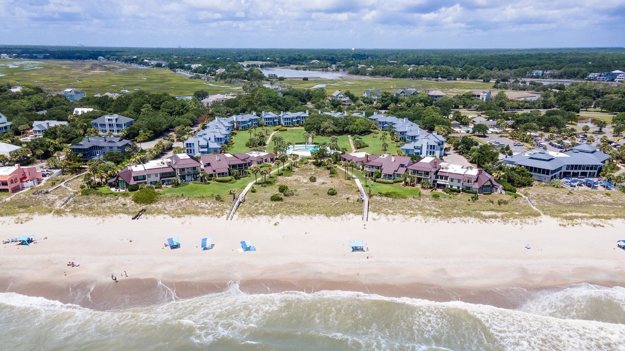 Photo of Others in Debordieu Colony