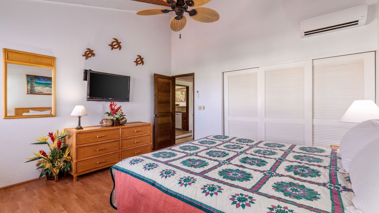 Photo of Bedroom in Kahaluu-Keauhou