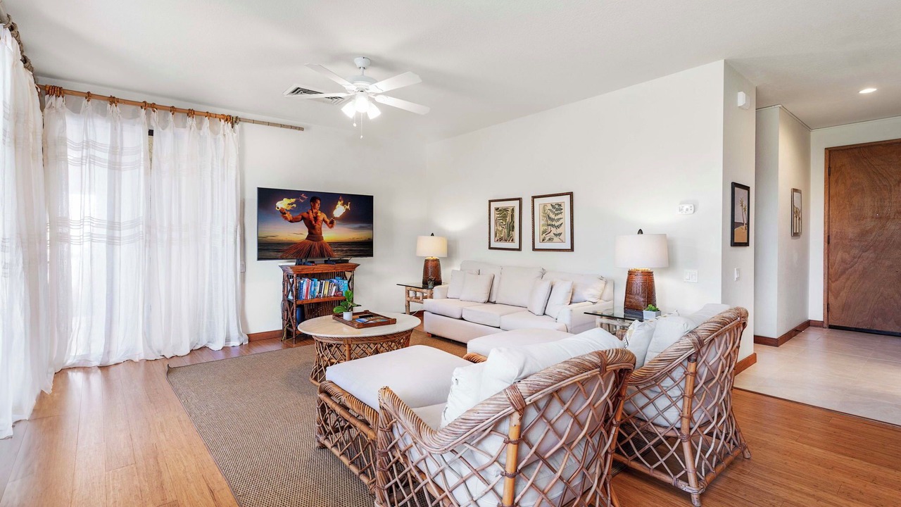 Photo of Livingroom in Waikoloa