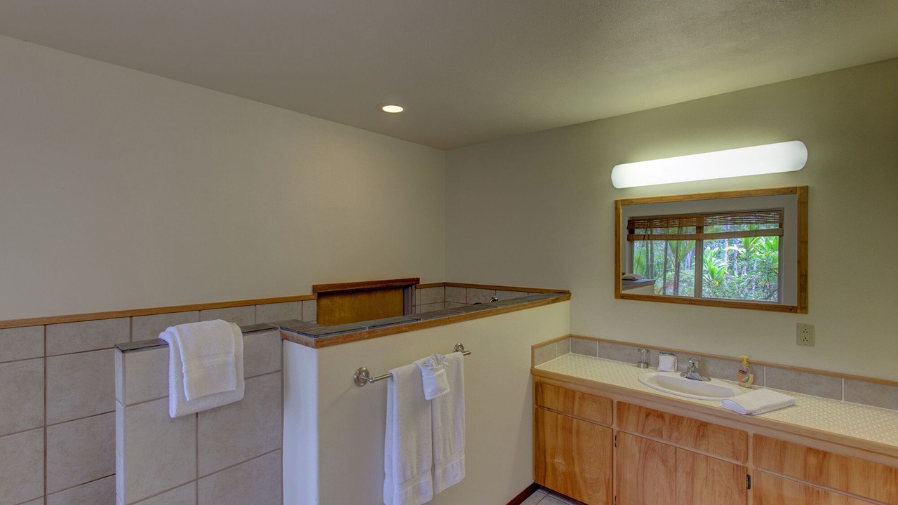 Photo of Bathroom in Keaau