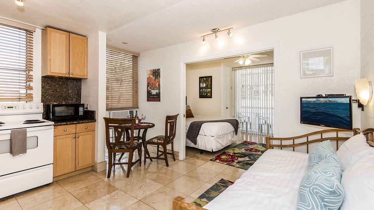 Photo of Bedroom in Waikiki