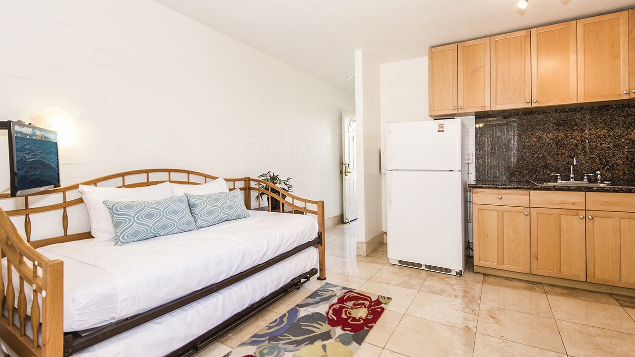 Photo of Bedroom in Waikiki