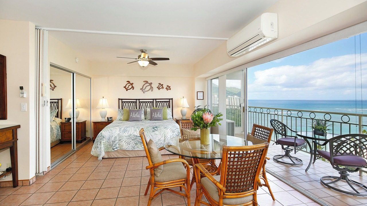Photo of Bedroom in Waikiki