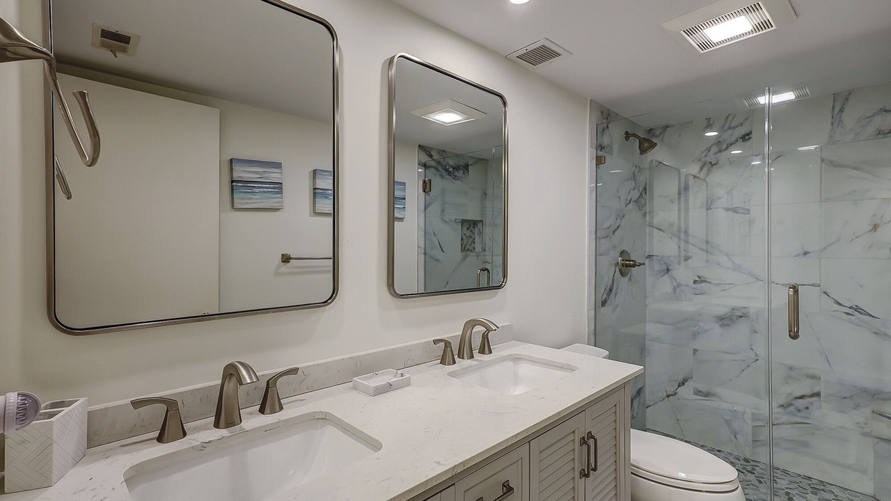 Photo of Bathroom in Folly Field