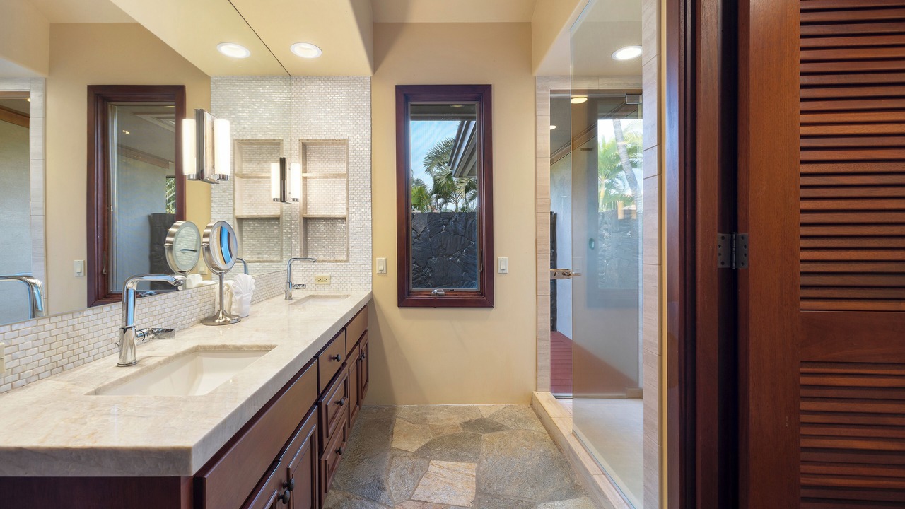 Photo of Bathroom in The Cape