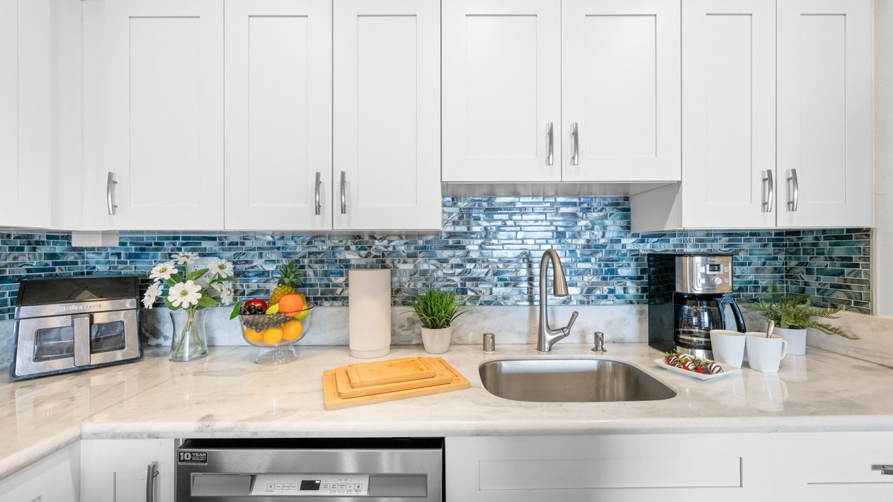 Photo of Kitchen in Historic Lahaina Front Street