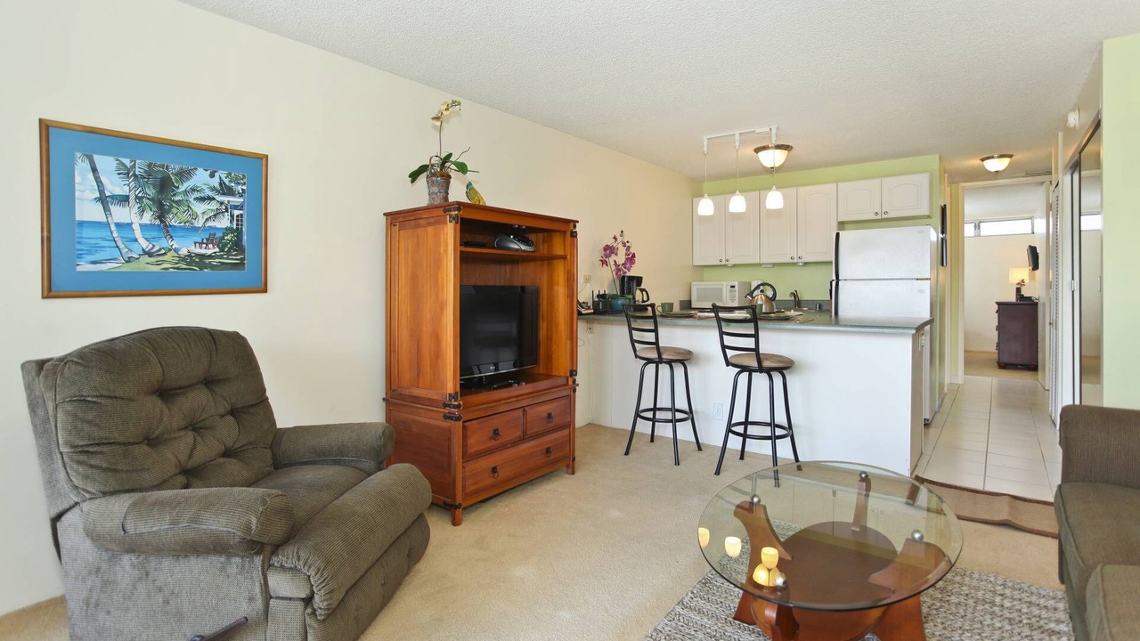 Photo of Livingroom in Waikiki
