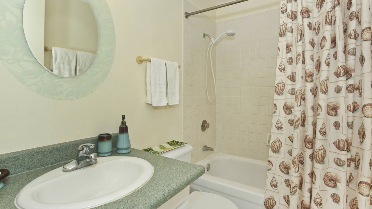 Photo of Bathroom in Waikiki