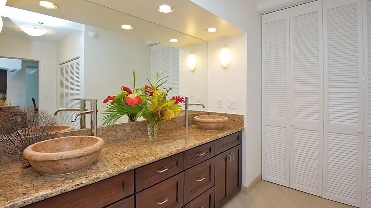 Photo of Bathroom in Kaanapali