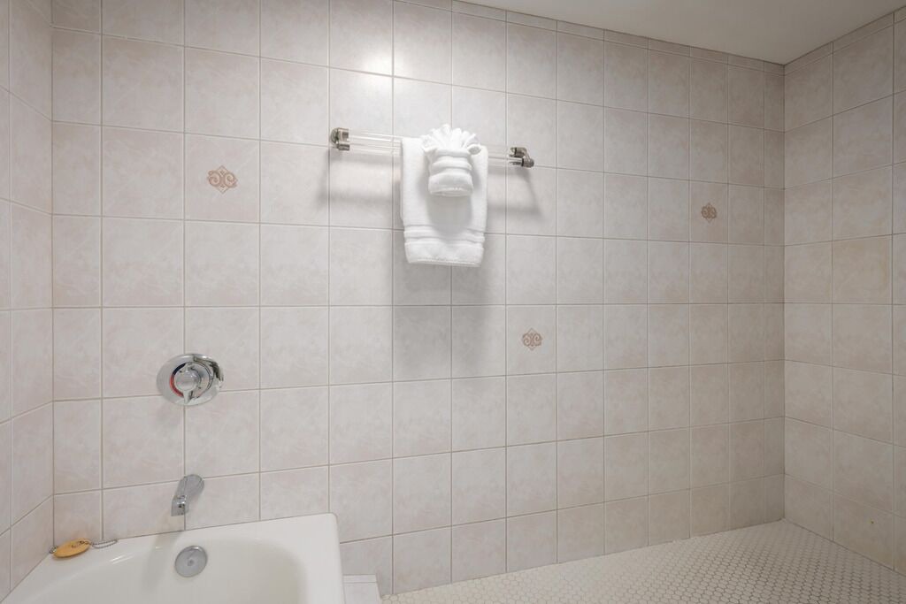 Photo of Bathroom in Kahaluu-Keauhou