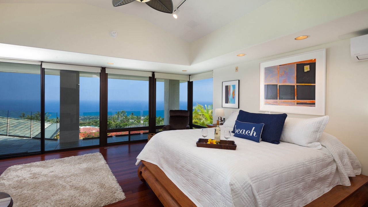 Photo of Bedroom in Kahaluu-Keauhou