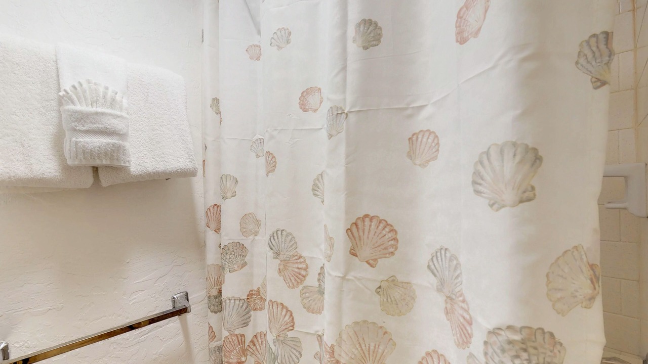 Photo of Bathroom in Honokowai