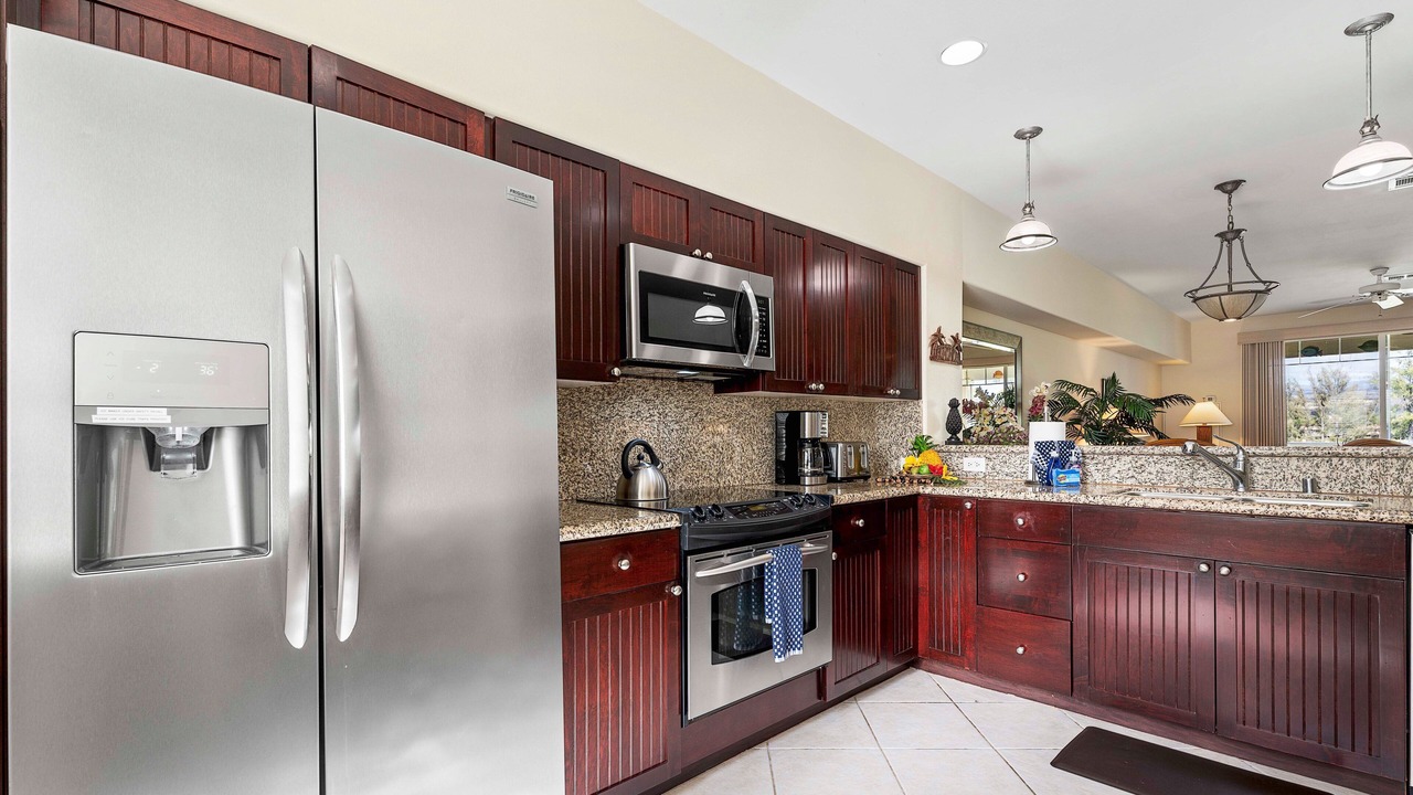 Photo of Kitchen in Waikoloa