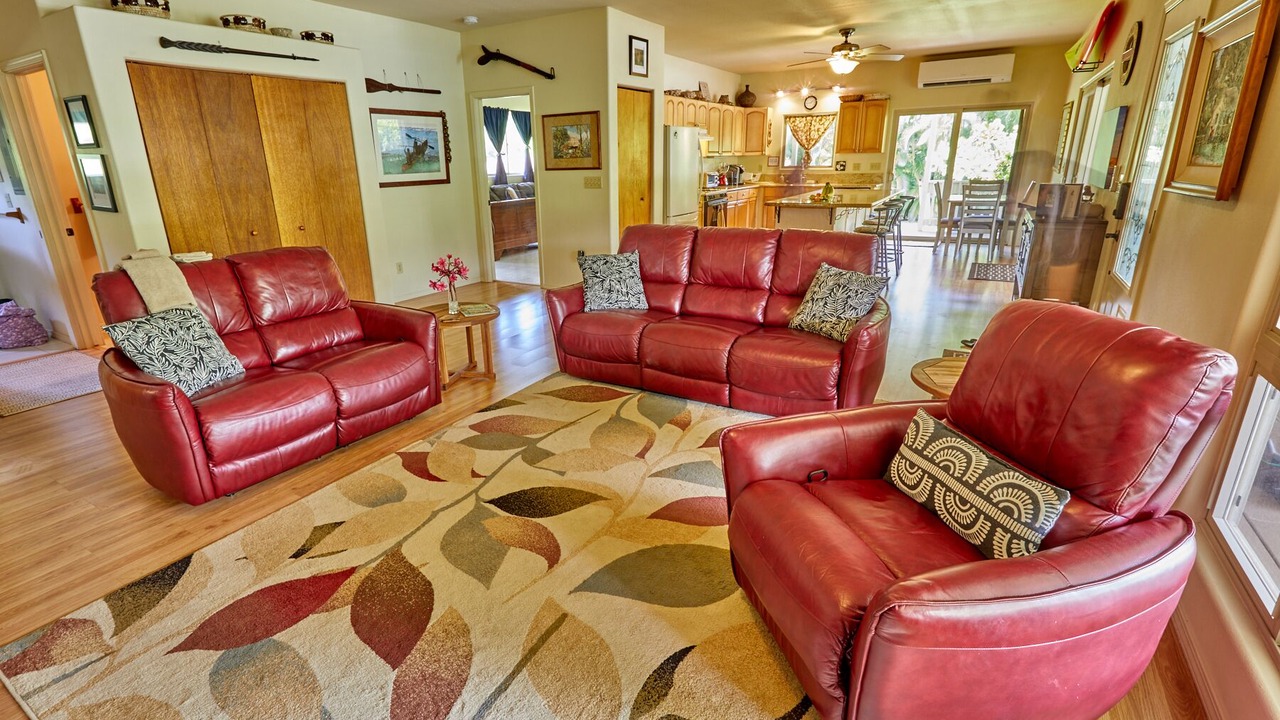 Photo of Livingroom in Hauula