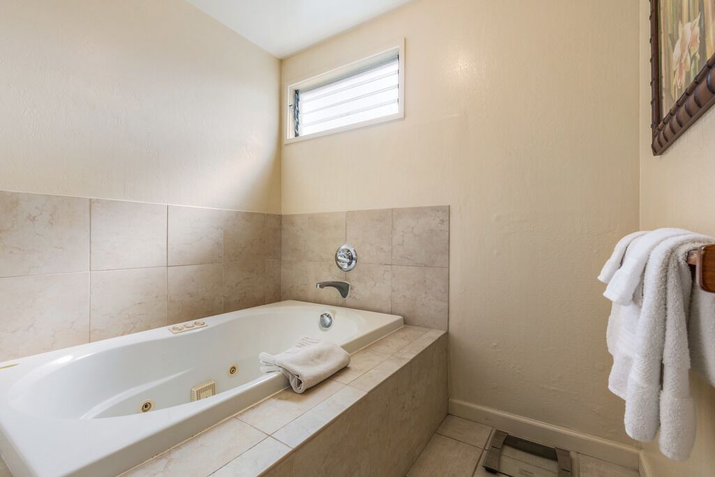 Photo of Bathroom in Keauhou