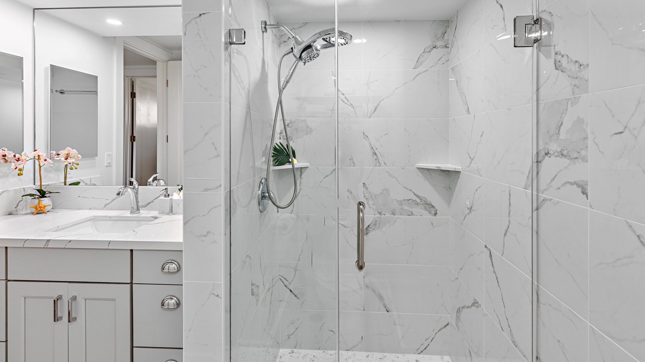 Photo of Bathroom in Honokowai