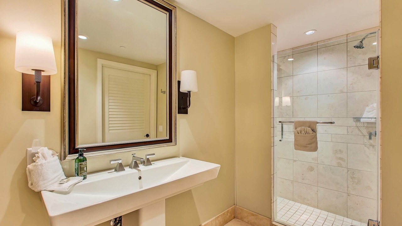 Photo of Bathroom in Honokowai