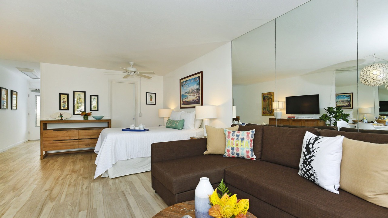 Photo of Livingroom in Diamond Head - Kapahulu - St. Louis