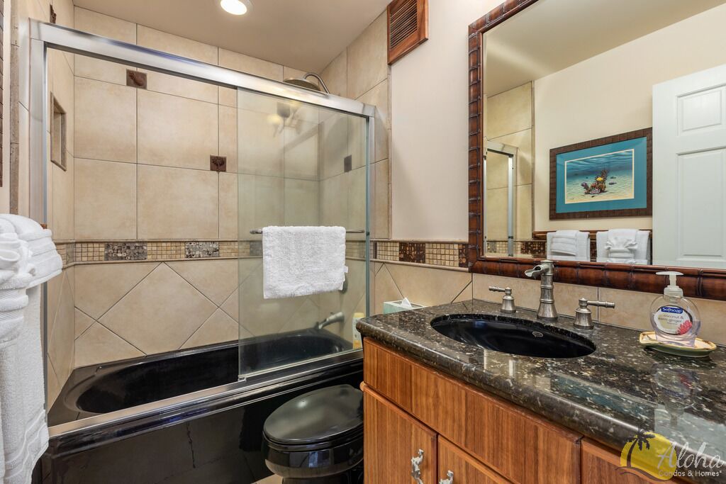 Photo of Bathroom in Kahaluu Bay