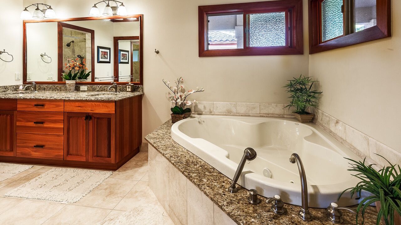 Photo of Bathroom in Waikoloa