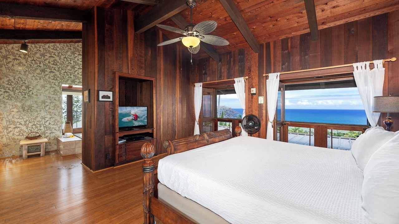 Photo of Bathroom in Kahaluu-Keauhou