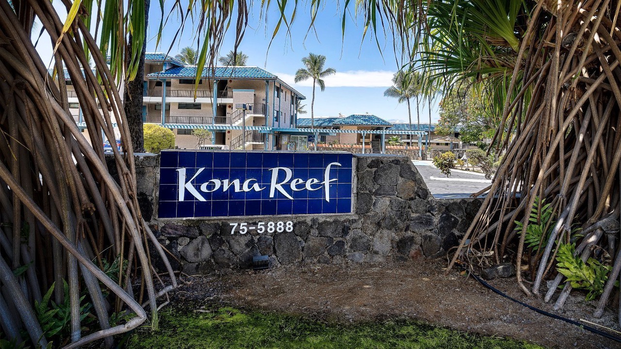 Photo of Others in Historic Kailua Village