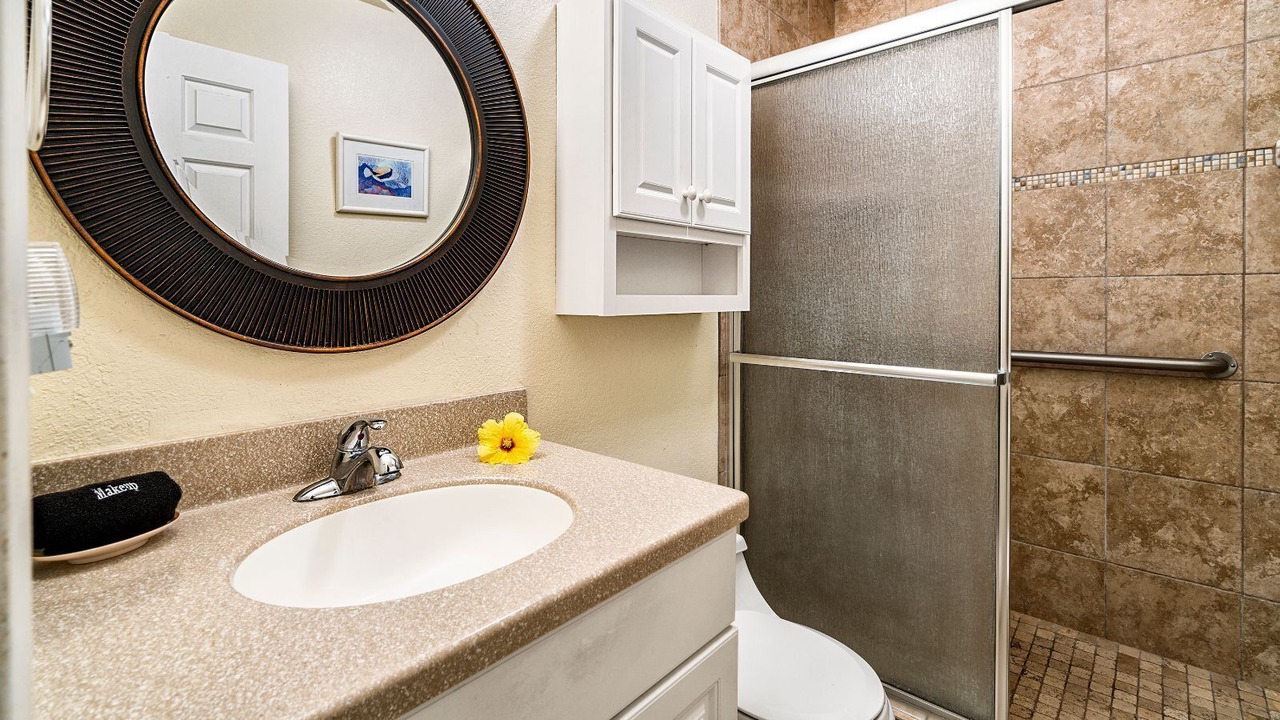 Photo of Bathroom in Historic Kailua Village