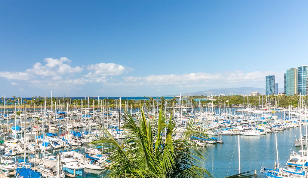 Photo of Others in Waikiki