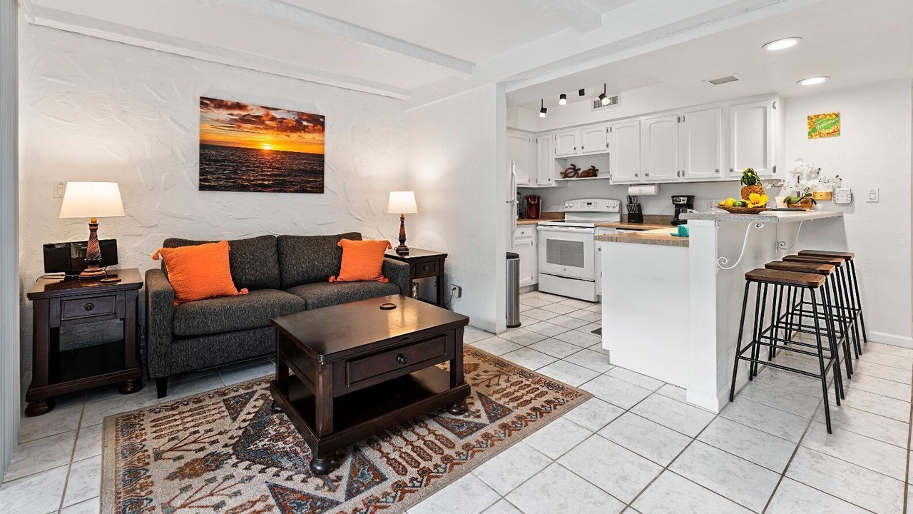 Photo of Livingroom in Historic Kailua Village
