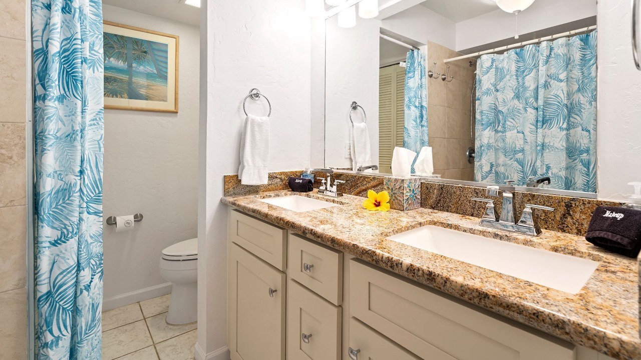 Photo of Bathroom in Historic Kailua Village